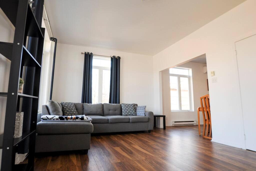 The 1810 - Spacious With Balcony - North Of Quebec Екстер'єр фото